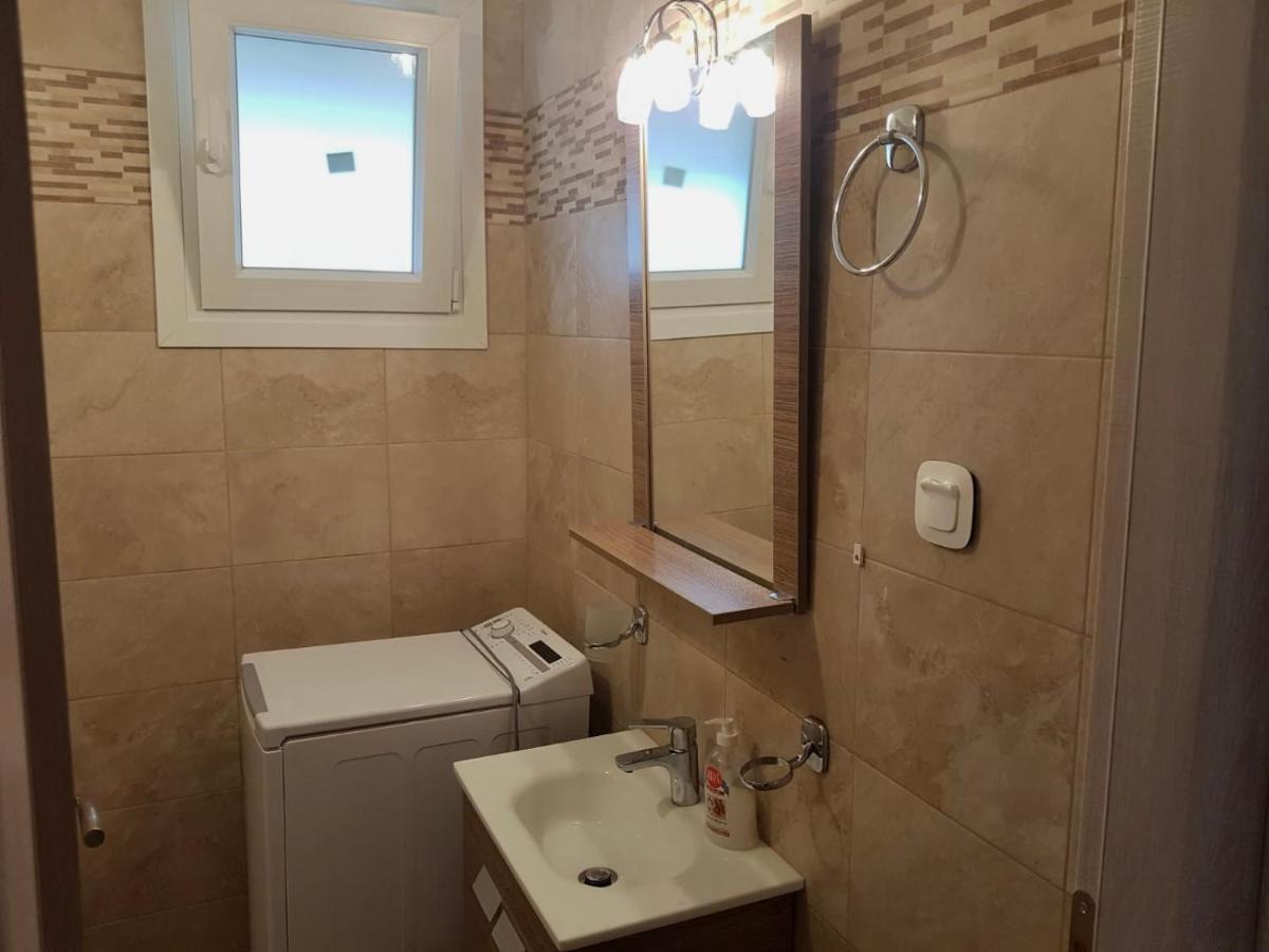 Votsalo Pool Apts Apartament